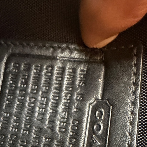 Leather Messenger Bag - Black - Picture 11 of 12